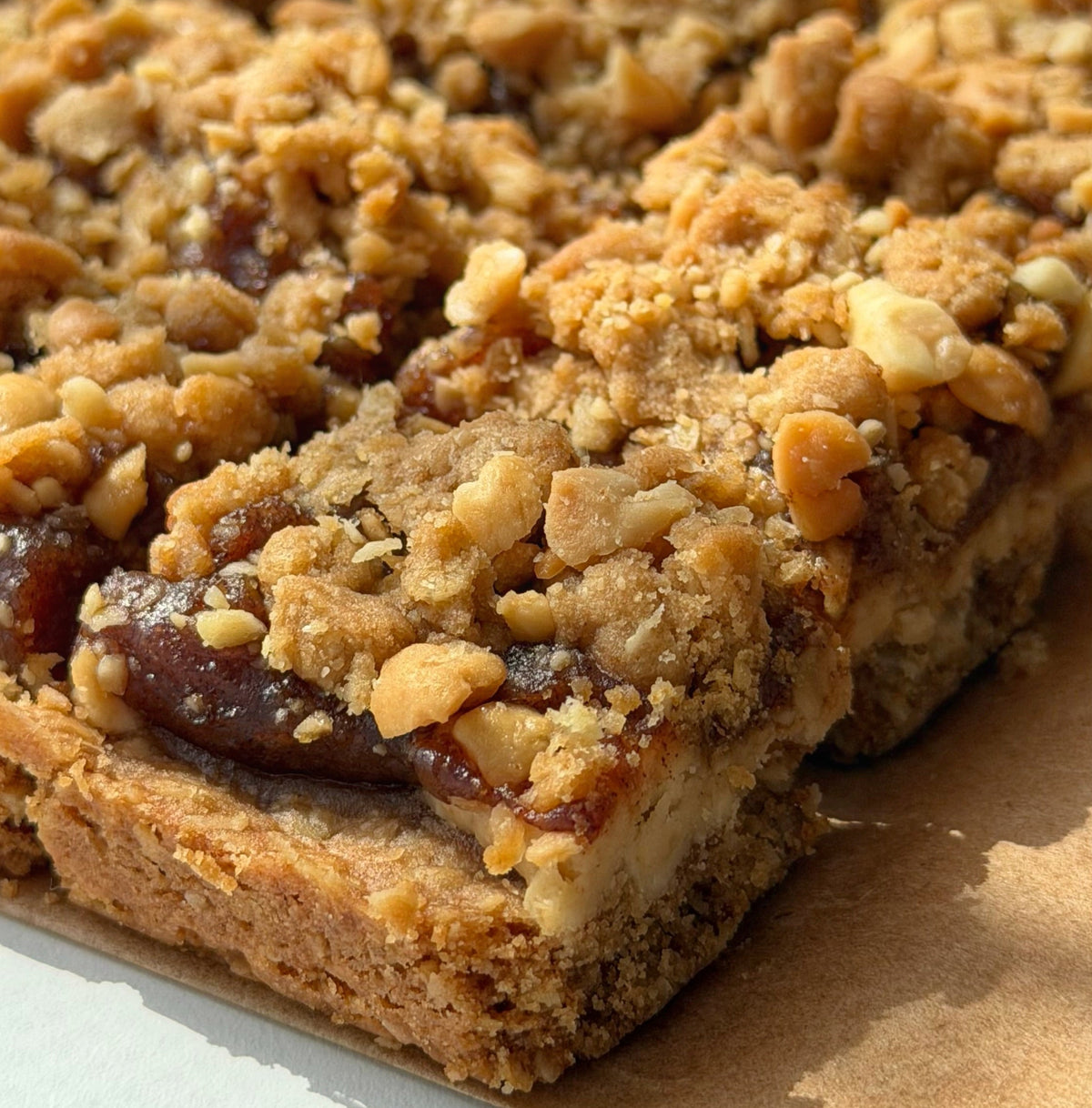 Peanut Butter Date Caramel Oat Bars – No Refined Sugar