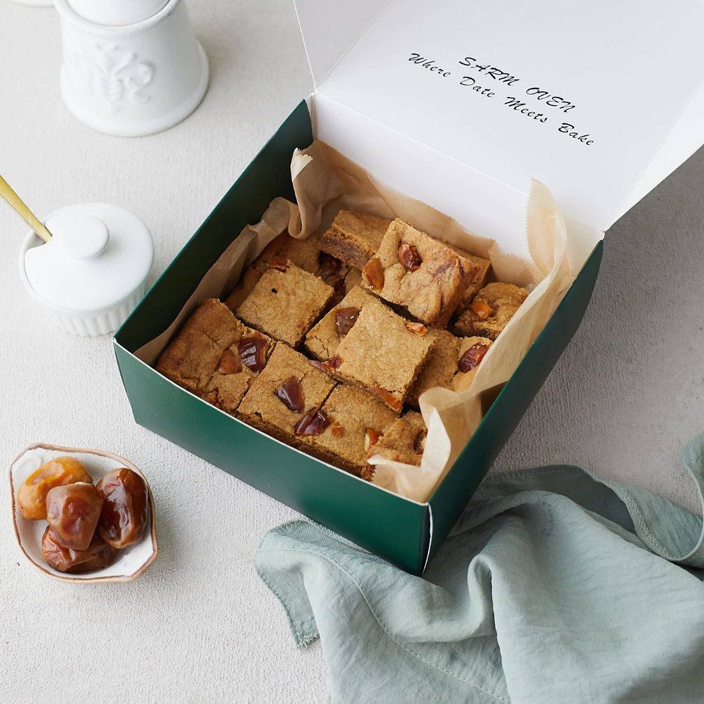 Date Blondies – soft chewy dessert made with premium dates UAE