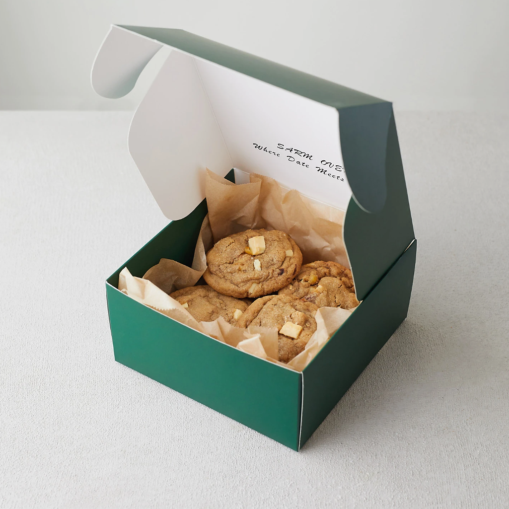 White Chocolate Date Cookies– chewy dessert with dates & white chocolate UAE